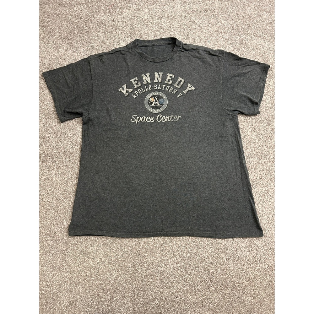 NASA Kennedy Space Center TShirt Mens 2XL Gray Excellent Apollo Saturn V Graphic
